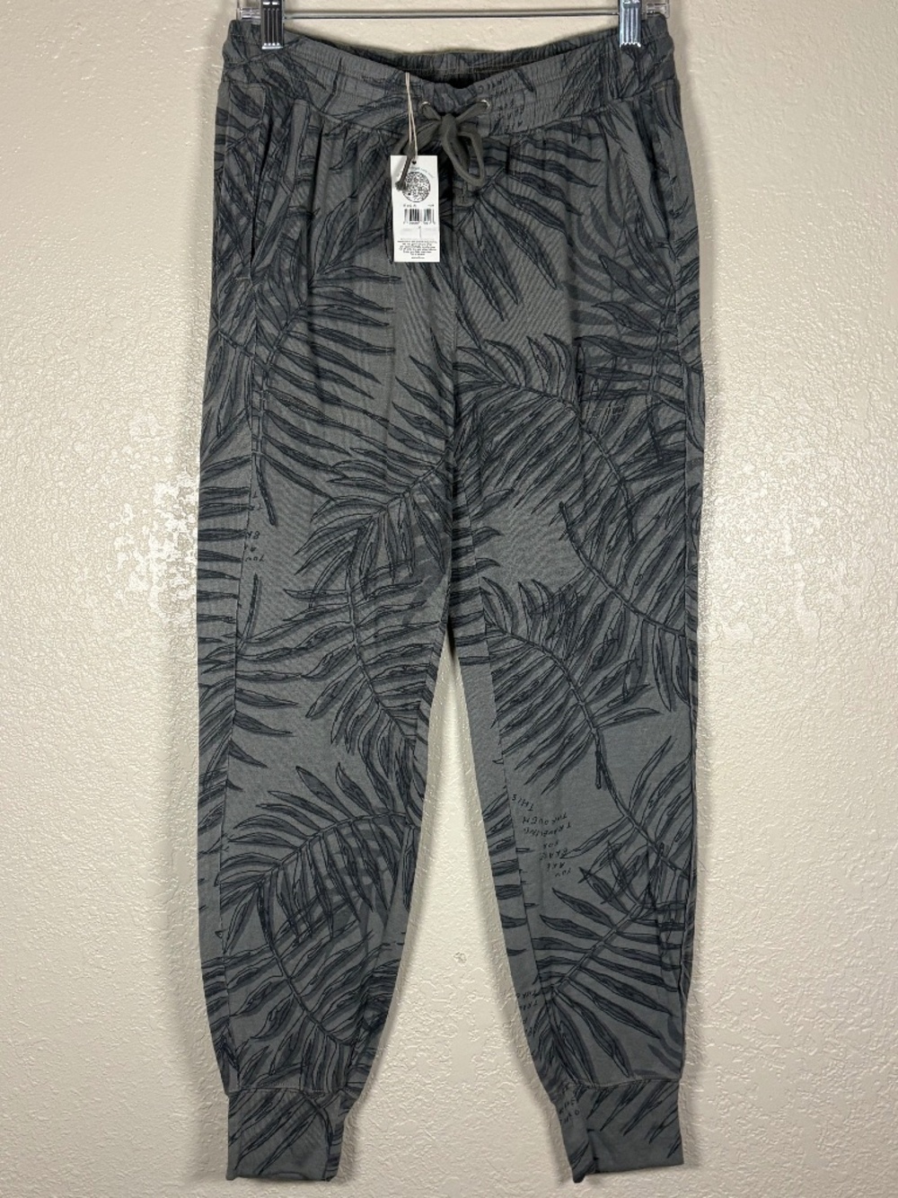 Splendid Women’s M Gray Tropical Palm Print Jogger Pants NWT
